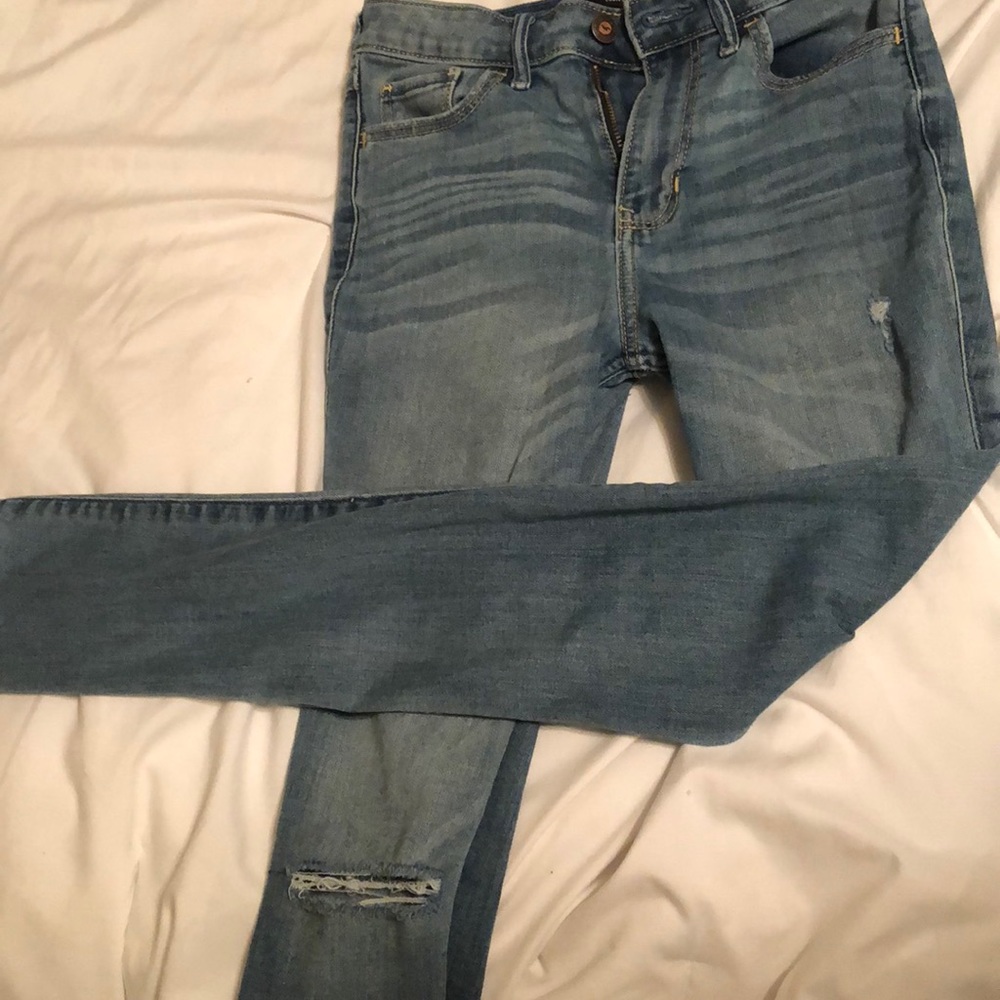 Hollister high rise ripped skinny jeans